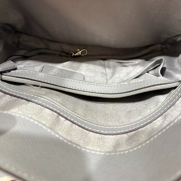 Michael Kors Leather Shoulder Bag - Light Grey - Picture 4 of 5